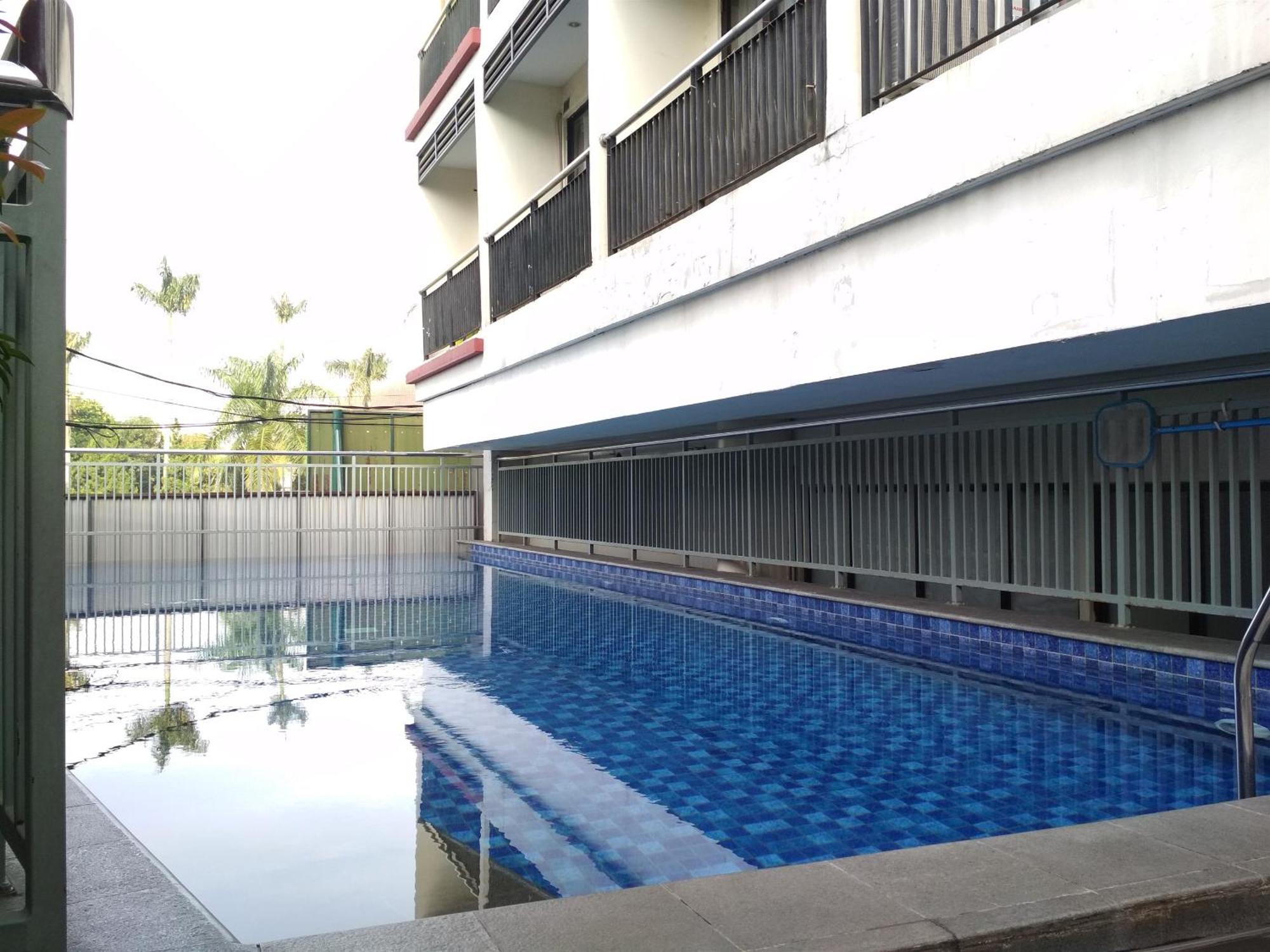 Simply And Comfy Studio Room Apartment Beverly Dago By Travelio Bandung Ngoại thất bức ảnh